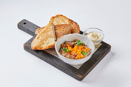 Паштет из куриной печени с тыквенным конфитюром