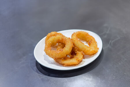 Луковые кольца в панировке