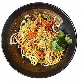 Яичная лапша с курицей