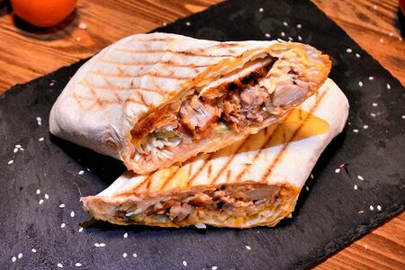 Шаурма двойная Классическая с курицей