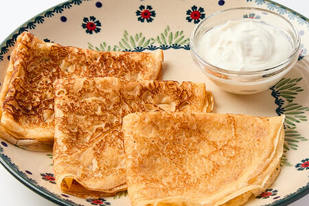 Блины 3 шт со сметаной