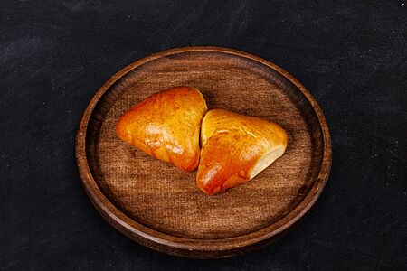 Пирог с картофелем и жареным луком