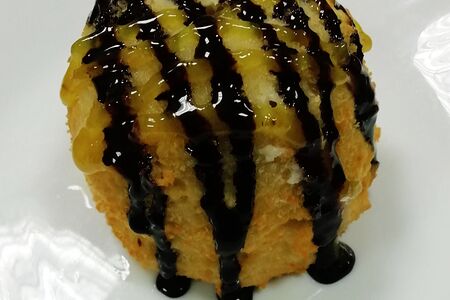 Мороженое жареное во фритюре