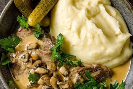 Бефстроганов