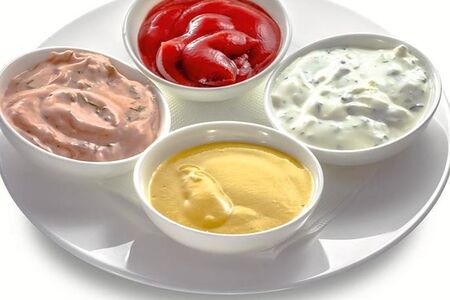 Сметанный с зеленью