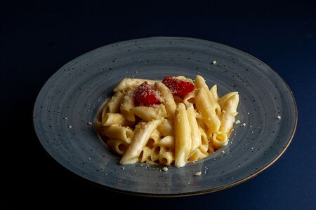 Пенне с сыром