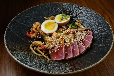 Лапша с тунцом