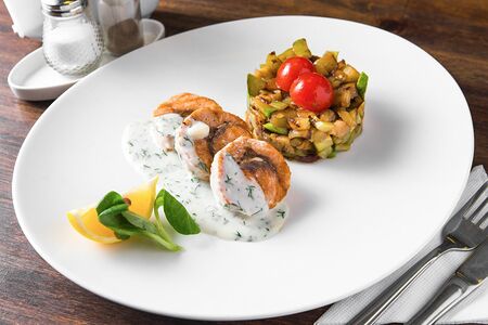 Филе Горбуши с овощным рататуем и шпинатным соусом