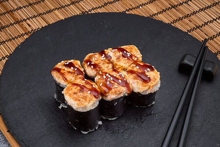 Ролл горячий с угрем