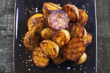Картофель на мангале