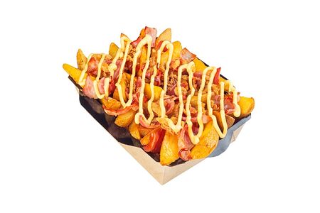 Картофельные дольки с беконом и жареным луком