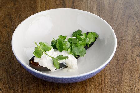 Баклажан, запеченный со страчателлой