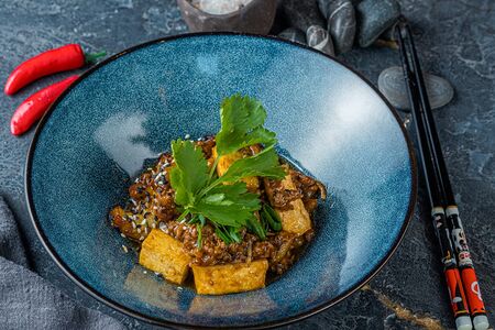 Мапао с курицей и баклажаном