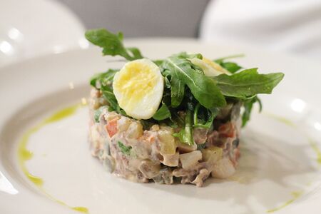 Оливье с телятиной