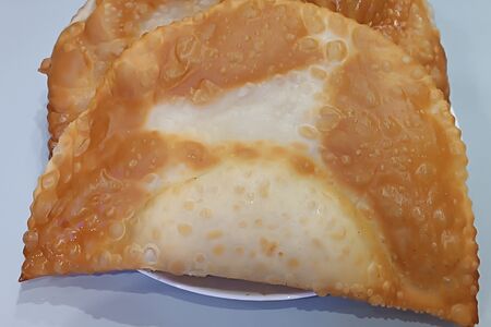Чебурек с сыром