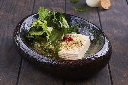 Имеретинский сыр с зеленью