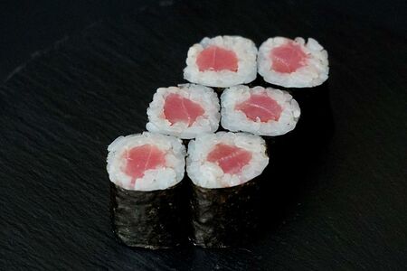 Маки с Тунцом