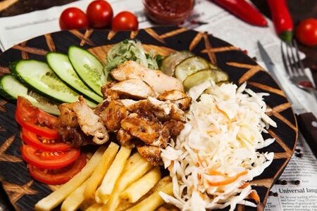 Шуарма открытая (на тарелке)