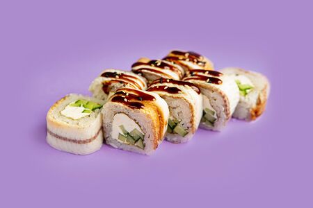 Ролл Филадельфия с угрем