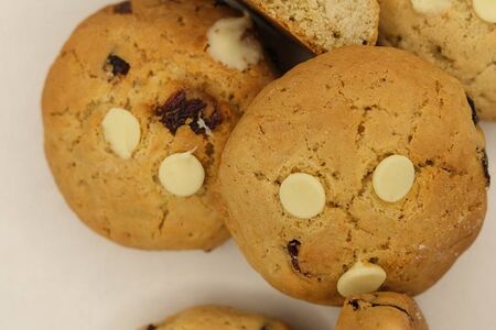 Печенье с клюквой и белым шоколадом