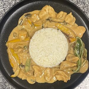 Կարրի սոուսով հավ