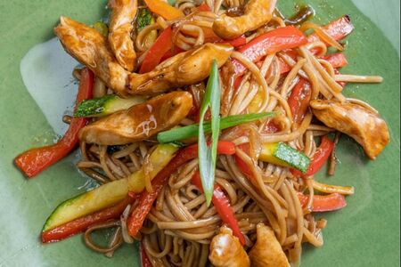 Лапша Удон с курицей