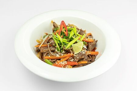 Wok с говядиной