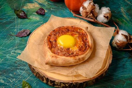 Хачапури по-аджарски с телятиной