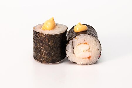 Маки с креветкой спайси