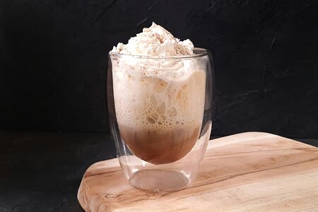 Эспрессо Кон Панна с корицей