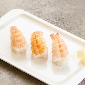 Суши с королевской креветкой