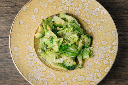 Зелёный салат