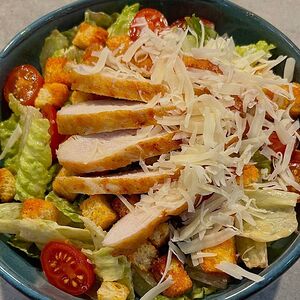 Цезарь с курицей