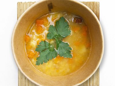 Гороховый суп с копчёными рёбрами