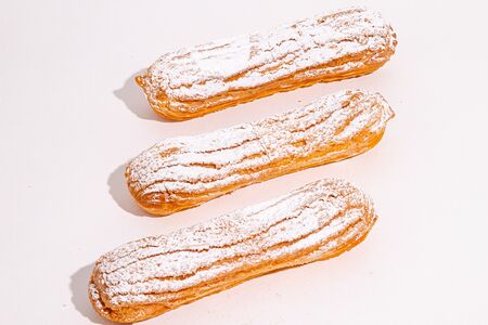 Эклер Кракелин ванильный