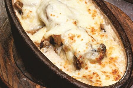 Язык cвинoй запеченный