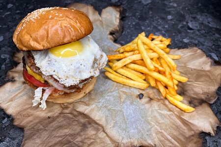 Сочный Омич с яйцом