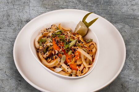 Удон с морепродуктами