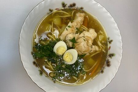 Суп куриный с лапшой