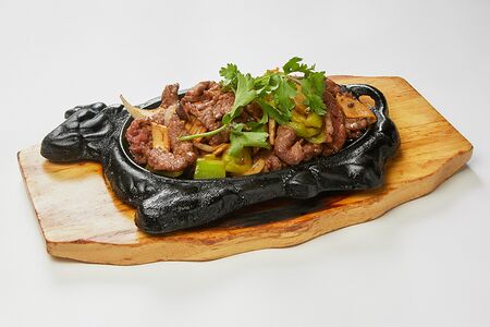 501 Говядина, жаренная с ароматными грибами