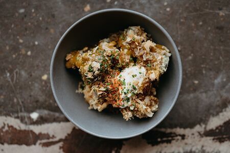Криспи брокколи с нори и греческим йогуртом