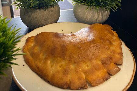 Пирожок с яблоком