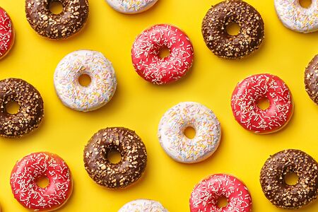 Донат ванильный