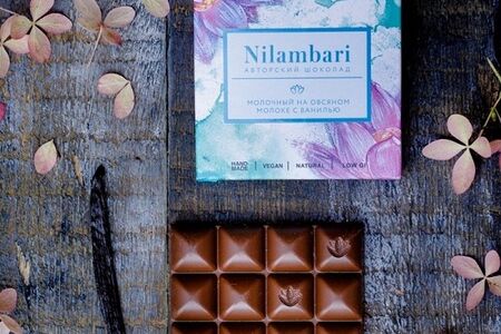 Шоколад молочный Nilambari на овсяном молоке с ванилью