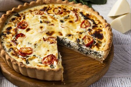 Киш со шпинатом и сыром