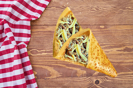 Блин мясной с сыром