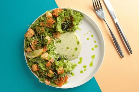 Цезарь с семгой