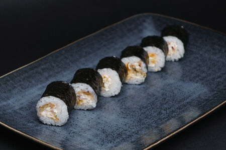 Ролл мини угорь