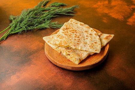 Турецкая лепёшка Гёзлеме с картофелем и укропом