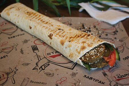 Фалафель в лаваше классический